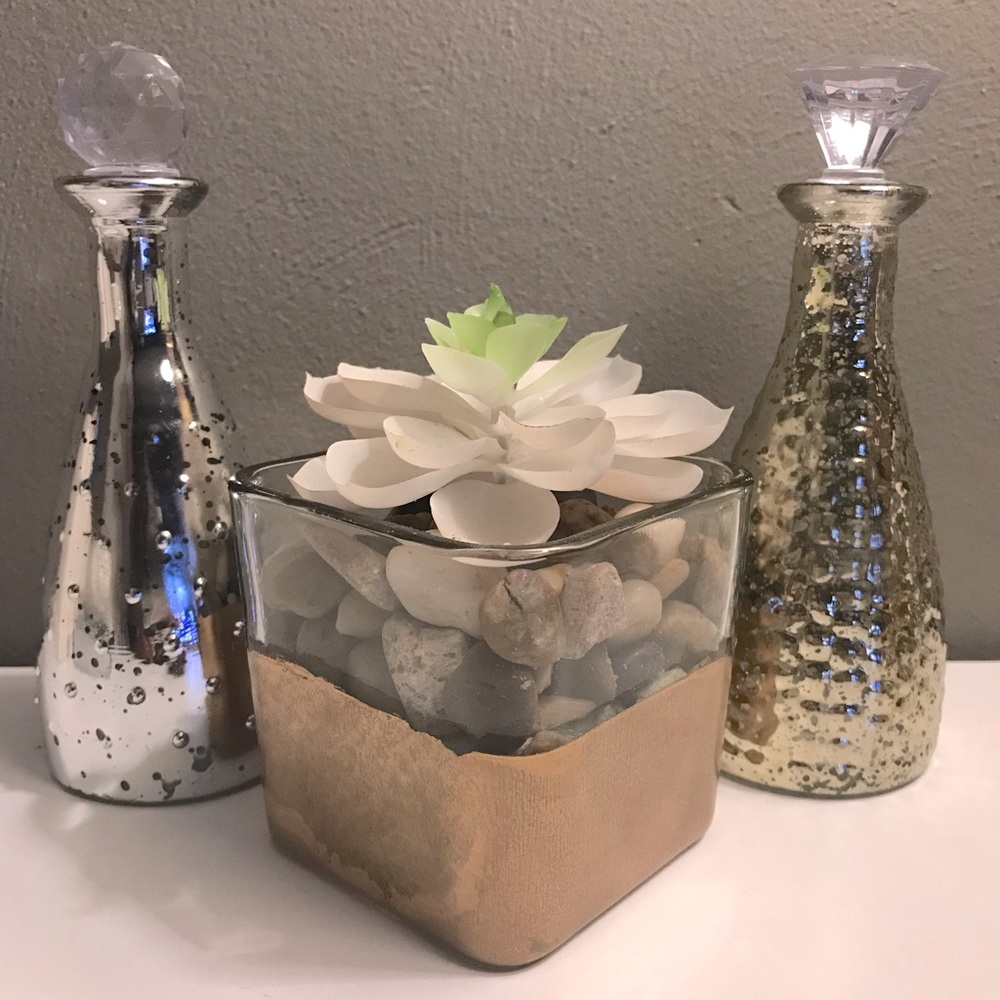 (2) Gold & Silver-tone Bottles 🌸
